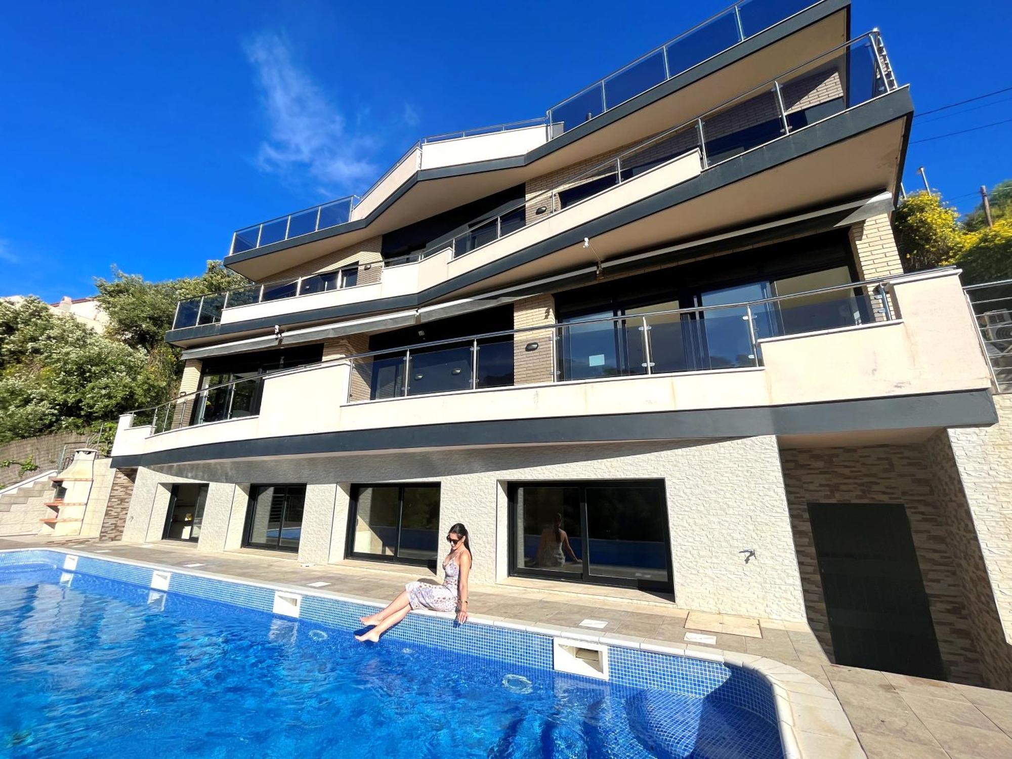 Villa De Lujo Con Vistas Al Mar Y Piscina Privada Santa Susanna Exterior photo